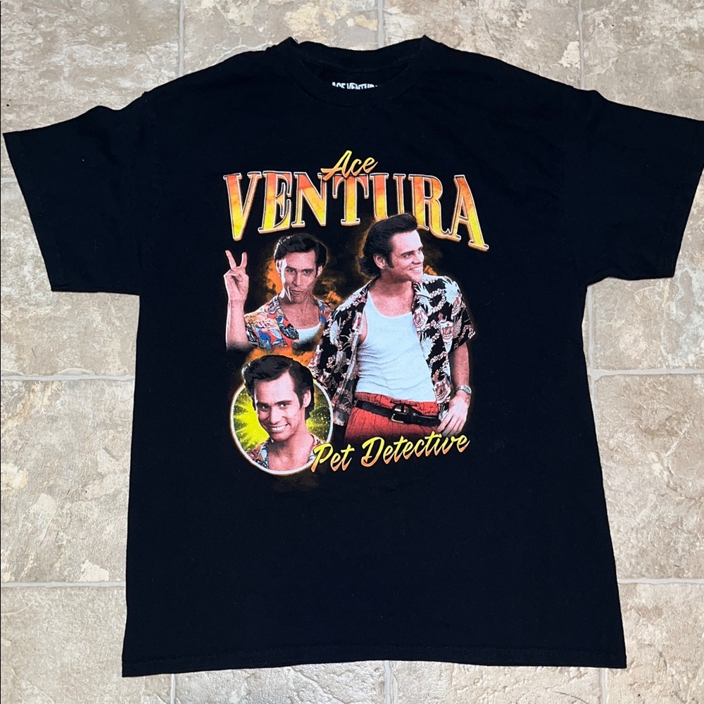 **Last chance** Ace Ventura Black Graphic Tee
